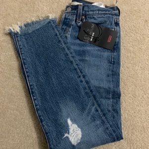 Levi’s wedgie icon mom jeans